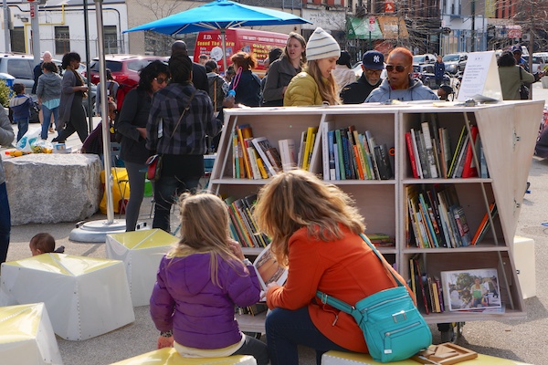 Uni Reading Room season gets underway on Putnam Plaza, Brooklyn