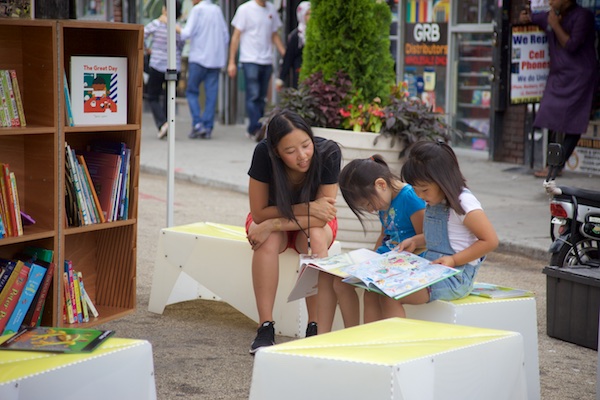 Uni reading room at Diversity Plaza, Queens, July 18, 2015